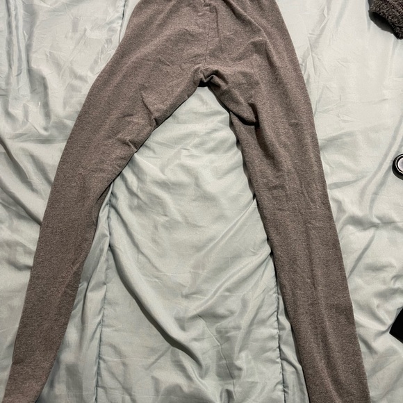 Garage bundle…Gray Stretch Leggings - Picture 4 of 7